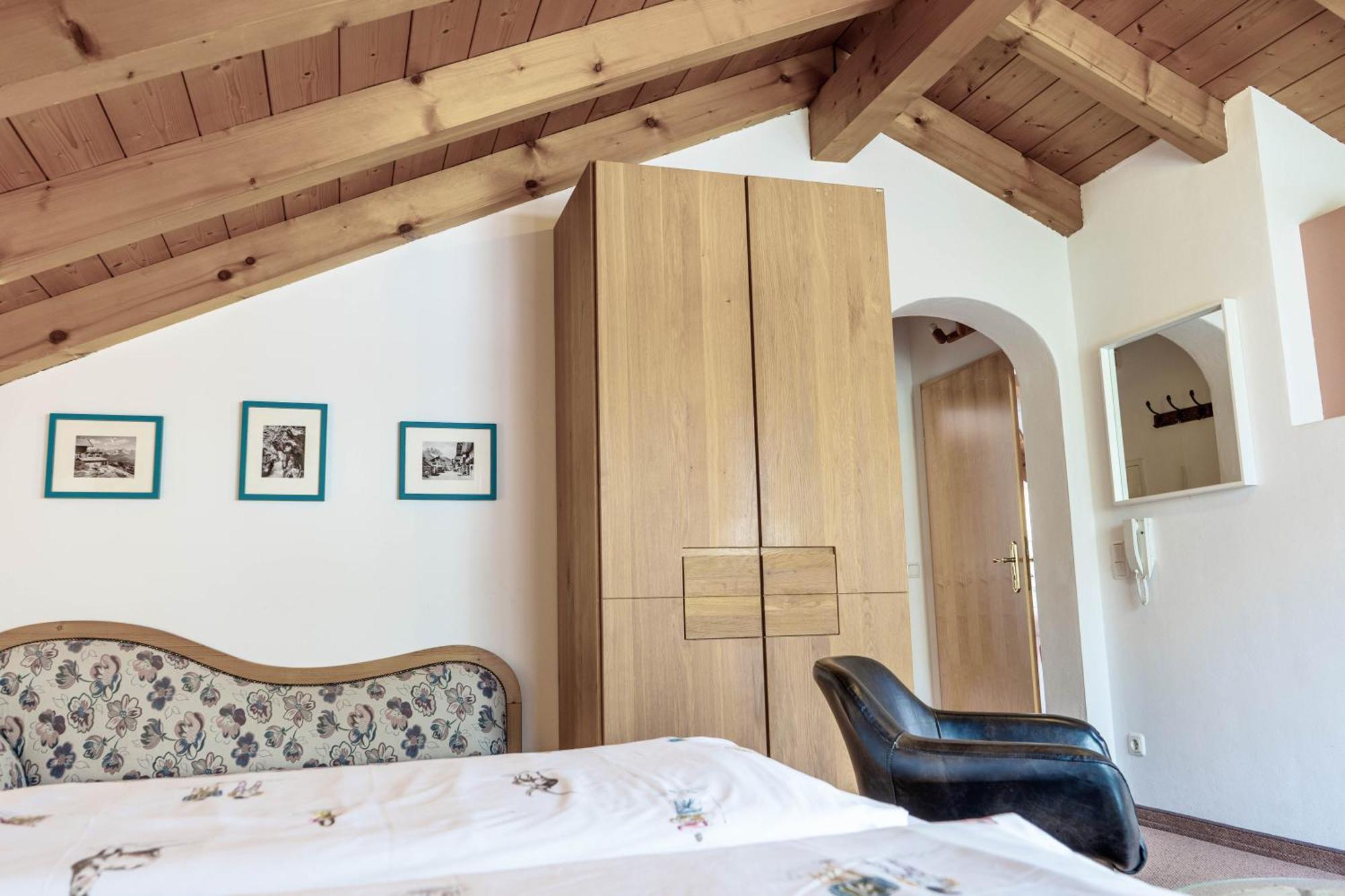 Gaestehaus Quirin Гармиш-Партенкирхен Екстериор снимка